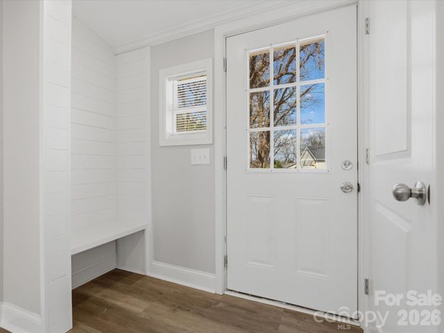 3900 Plainview Road, Charlotte, NC 28208