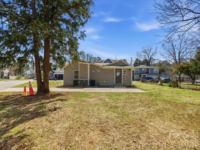 3900 Plainview Road, Charlotte, NC 28208