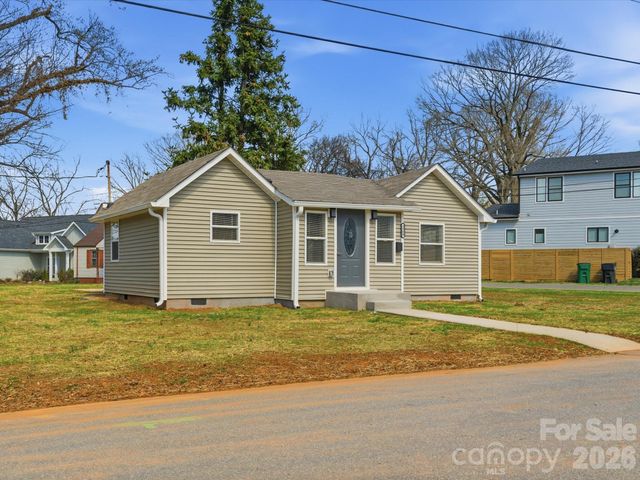 3900 Plainview Road, Charlotte, NC 28208