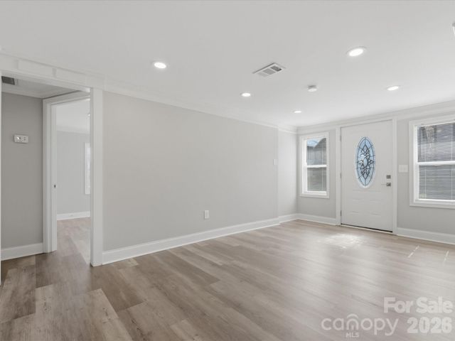 3900 Plainview Road, Charlotte, NC 28208