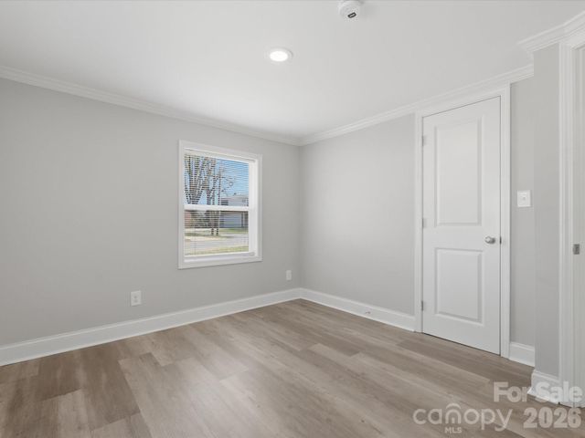 3900 Plainview Road, Charlotte, NC 28208