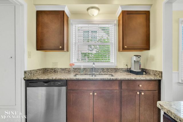 1421 W Windemere Avenue, Royal Oak, MI 48073