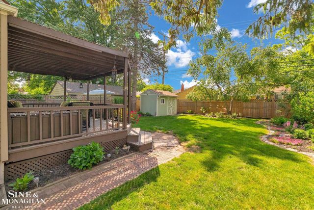 1421 W Windemere Avenue, Royal Oak, MI 48073