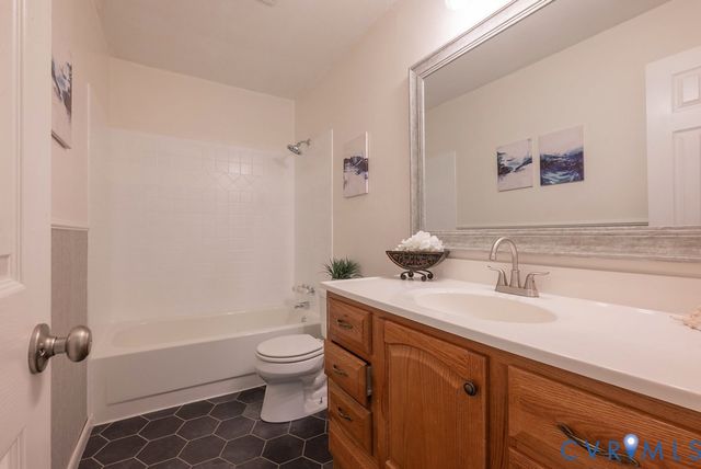 4710 E Grey Fox Cir, Gum Spring, VA 23065