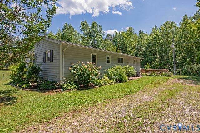 4710 E Grey Fox Cir, Gum Spring, VA 23065