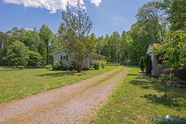 4710 E Grey Fox Cir, Gum Spring, VA 23065