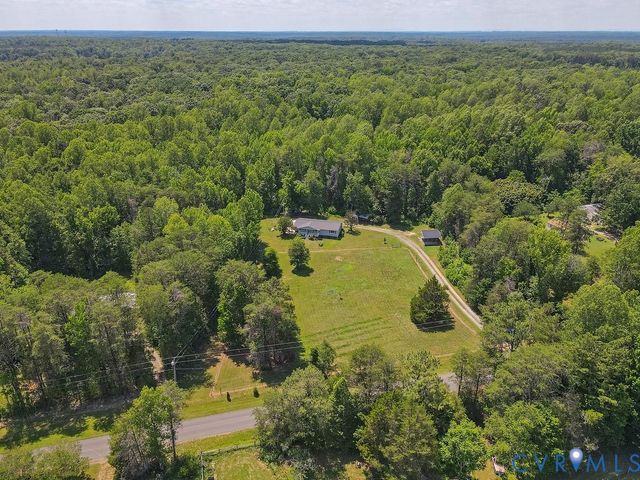 4710 E Grey Fox Cir, Gum Spring, VA 23065