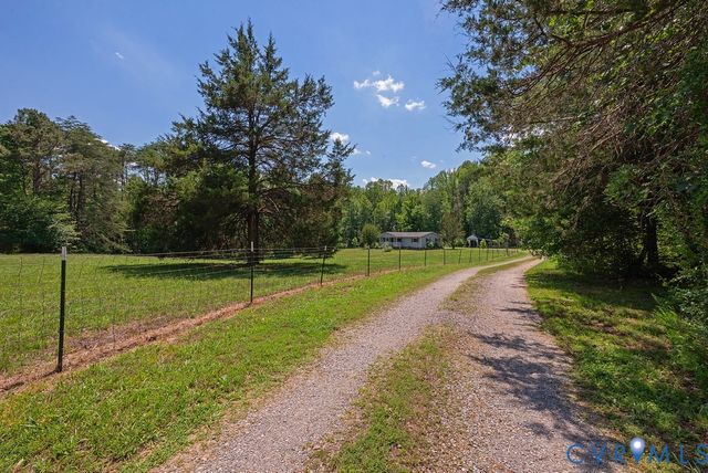 4710 E Grey Fox Cir, Gum Spring, VA 23065