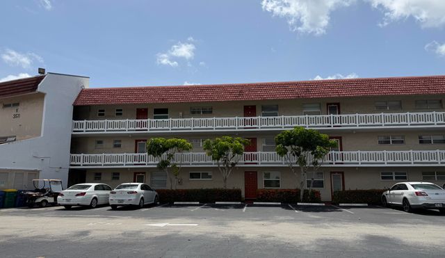 3511 INVERRARY Drive 208, Lauderhill, FL 33319
