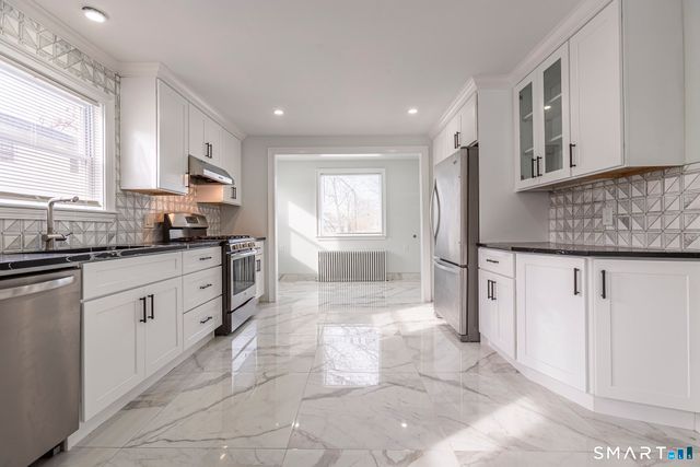 85 Green Street, Stratford, CT 06615