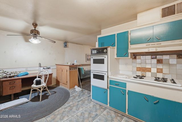 3016 N 35TH Drive, Phoenix, AZ 85019