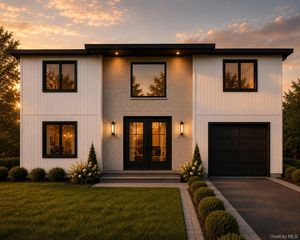 93 Stone Lane, Levittown, NY 11756