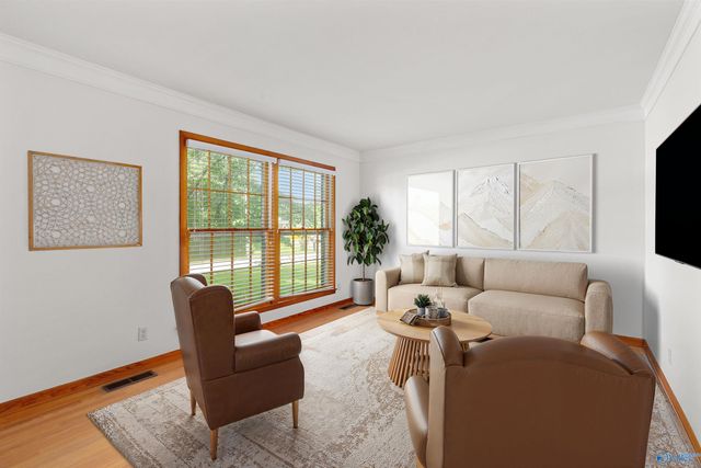 11203 Maplecrest Drive SE, Huntsville, AL 35803