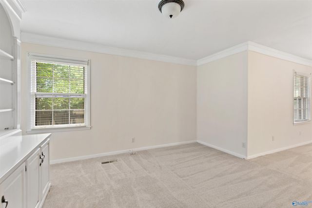 11203 Maplecrest Drive SE, Huntsville, AL 35803