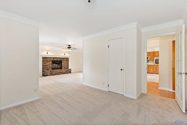 11203 Maplecrest Drive SE, Huntsville, AL 35803