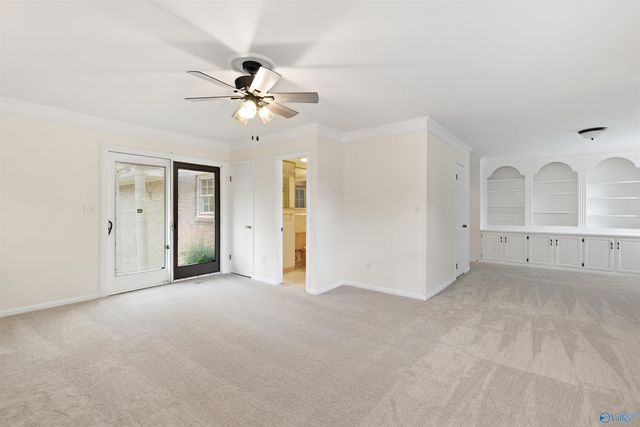 11203 Maplecrest Drive SE, Huntsville, AL 35803