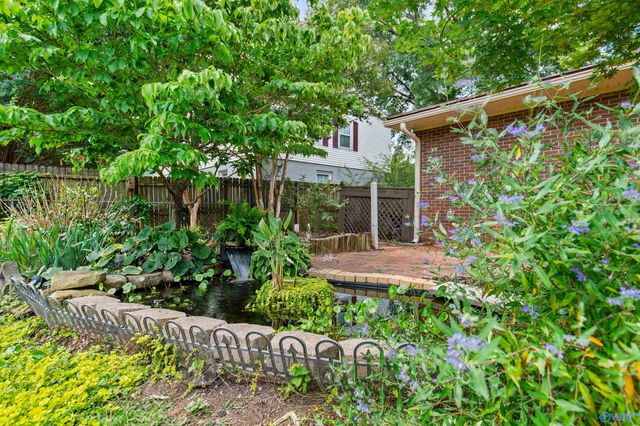 11203 Maplecrest Drive SE, Huntsville, AL 35803