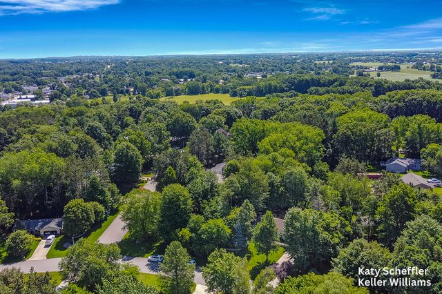 4167 Ponderosa Drive, Dorr, MI 49323