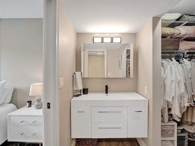 1301 River Reach Drive 201, Fort Lauderdale, FL 33315