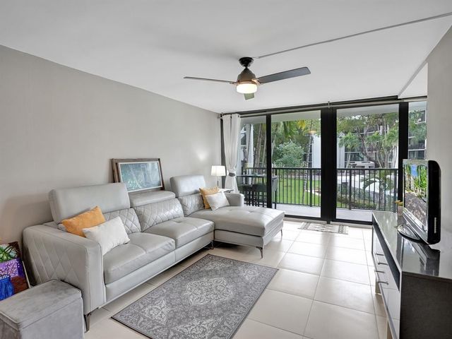 1301 River Reach Drive 201, Fort Lauderdale, FL 33315