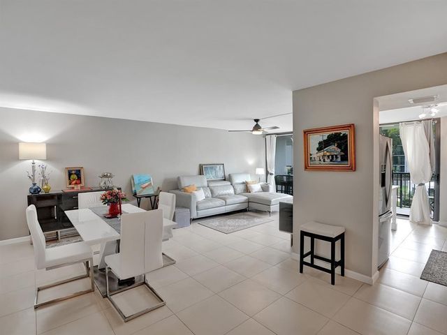 1301 River Reach Drive 201, Fort Lauderdale, FL 33315