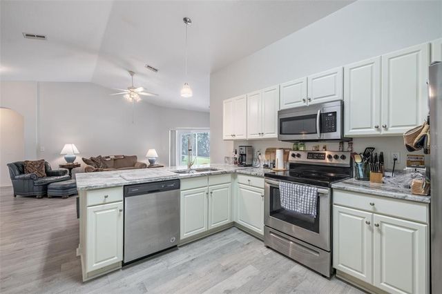 9601 ROLLING CIRCLE, San Antonio, FL 33576