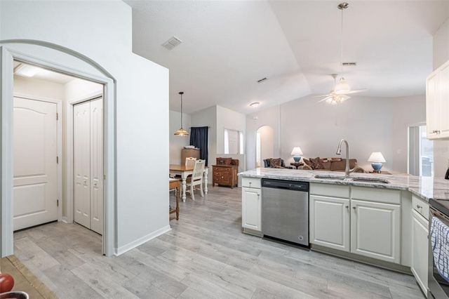 9601 ROLLING CIRCLE, San Antonio, FL 33576