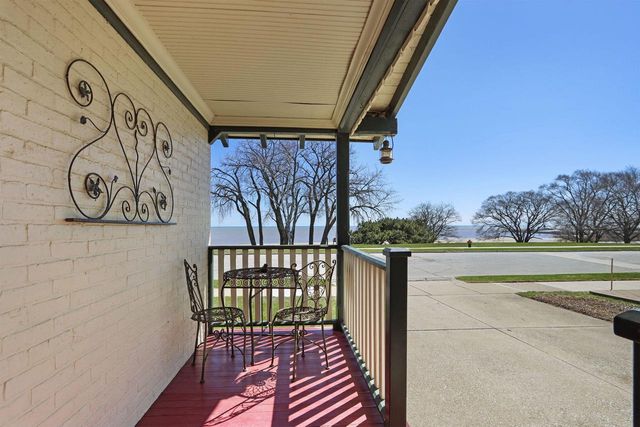 1632 Michigan BOULEVARD, Racine, WI 53402