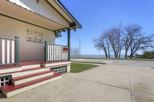 1632 Michigan BOULEVARD, Racine, WI 53402