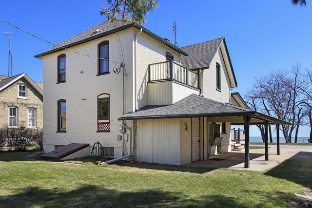 1632 Michigan BOULEVARD, Racine, WI 53402
