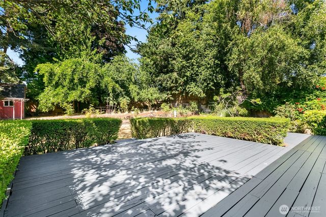 2434 SW 328th Street, Federal Way, WA 98023