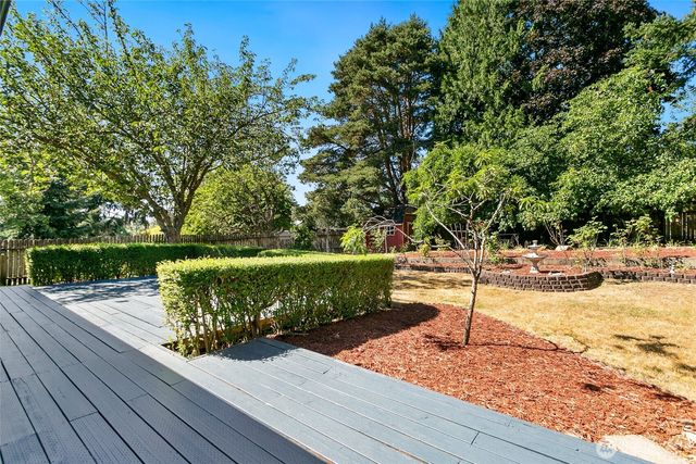 2434 SW 328th Street, Federal Way, WA 98023