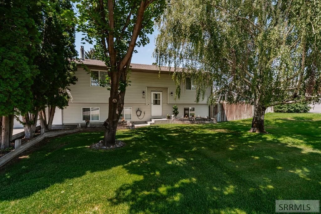 Image 1 of property listing at 178 N 680 W, Blackfoot, ID 83221
