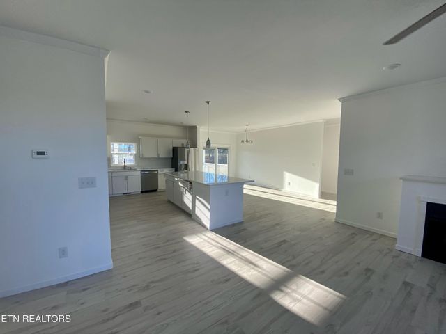 62 Whitson Lane, Crossville, TN 38572