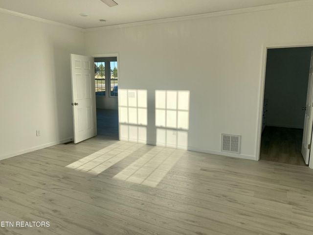 62 Whitson Lane, Crossville, TN 38572