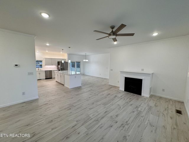 62 Whitson Lane, Crossville, TN 38572