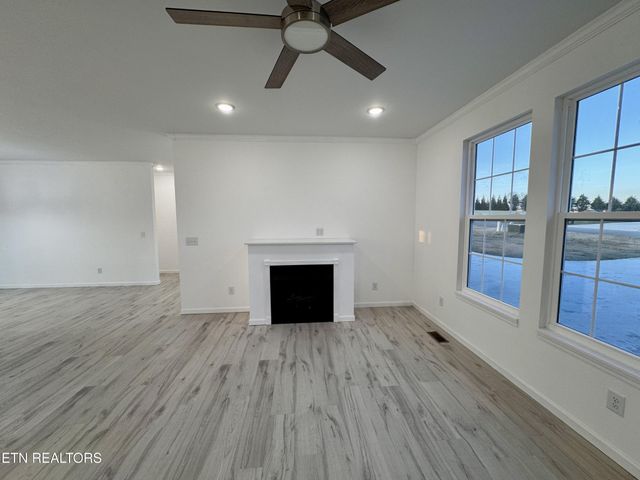 62 Whitson Lane, Crossville, TN 38572