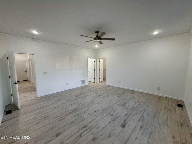 62 Whitson Lane, Crossville, TN 38572