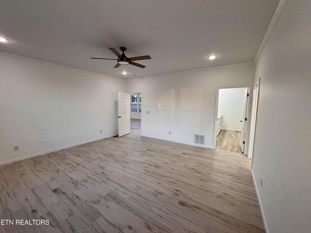 62 Whitson Lane, Crossville, TN 38572