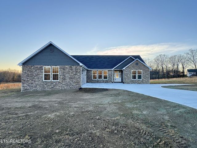 62 Whitson Lane, Crossville, TN 38572