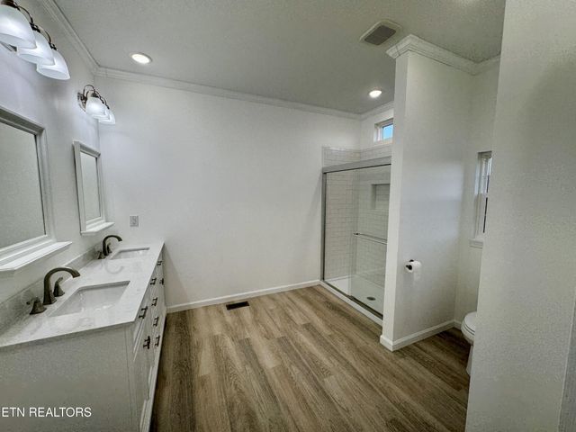 62 Whitson Lane, Crossville, TN 38572