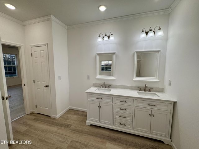 62 Whitson Lane, Crossville, TN 38572