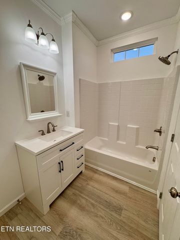 62 Whitson Lane, Crossville, TN 38572