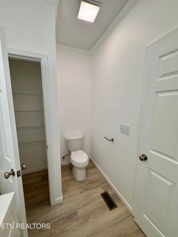 62 Whitson Lane, Crossville, TN 38572