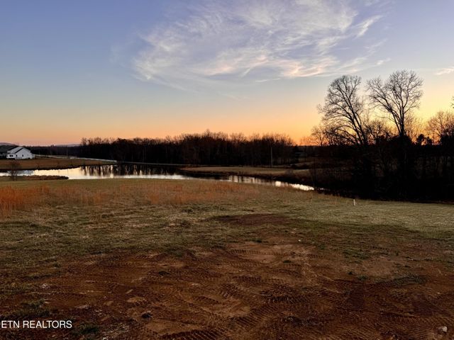 62 Whitson Lane, Crossville, TN 38572