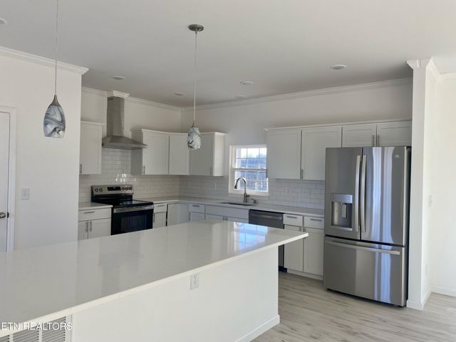 62 Whitson Lane, Crossville, TN 38572