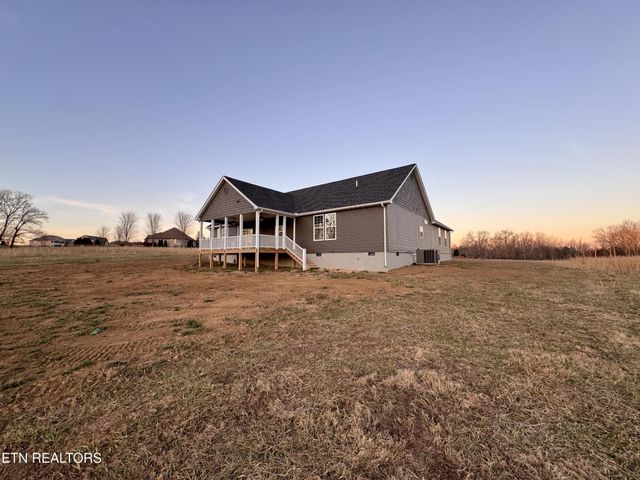 62 Whitson Lane, Crossville, TN 38572