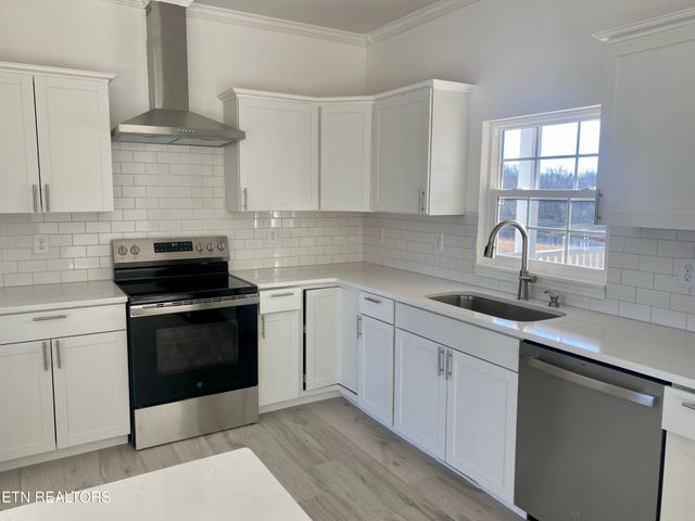 62 Whitson Lane, Crossville, TN 38572