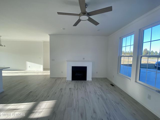 62 Whitson Lane, Crossville, TN 38572