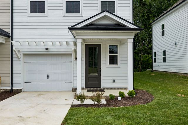 6034 Mill Tree Ct, Nashville, TN 37221